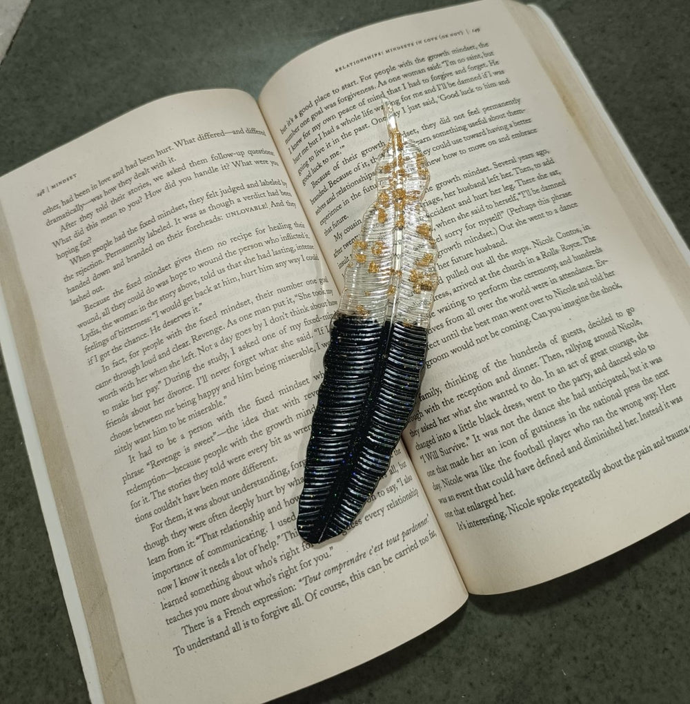 Black and Golden Flakes Feather Bookmark - Kreate- Bookmarks