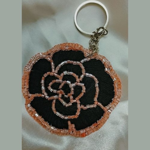 Black Flower Keychain - Kreate- Keychains