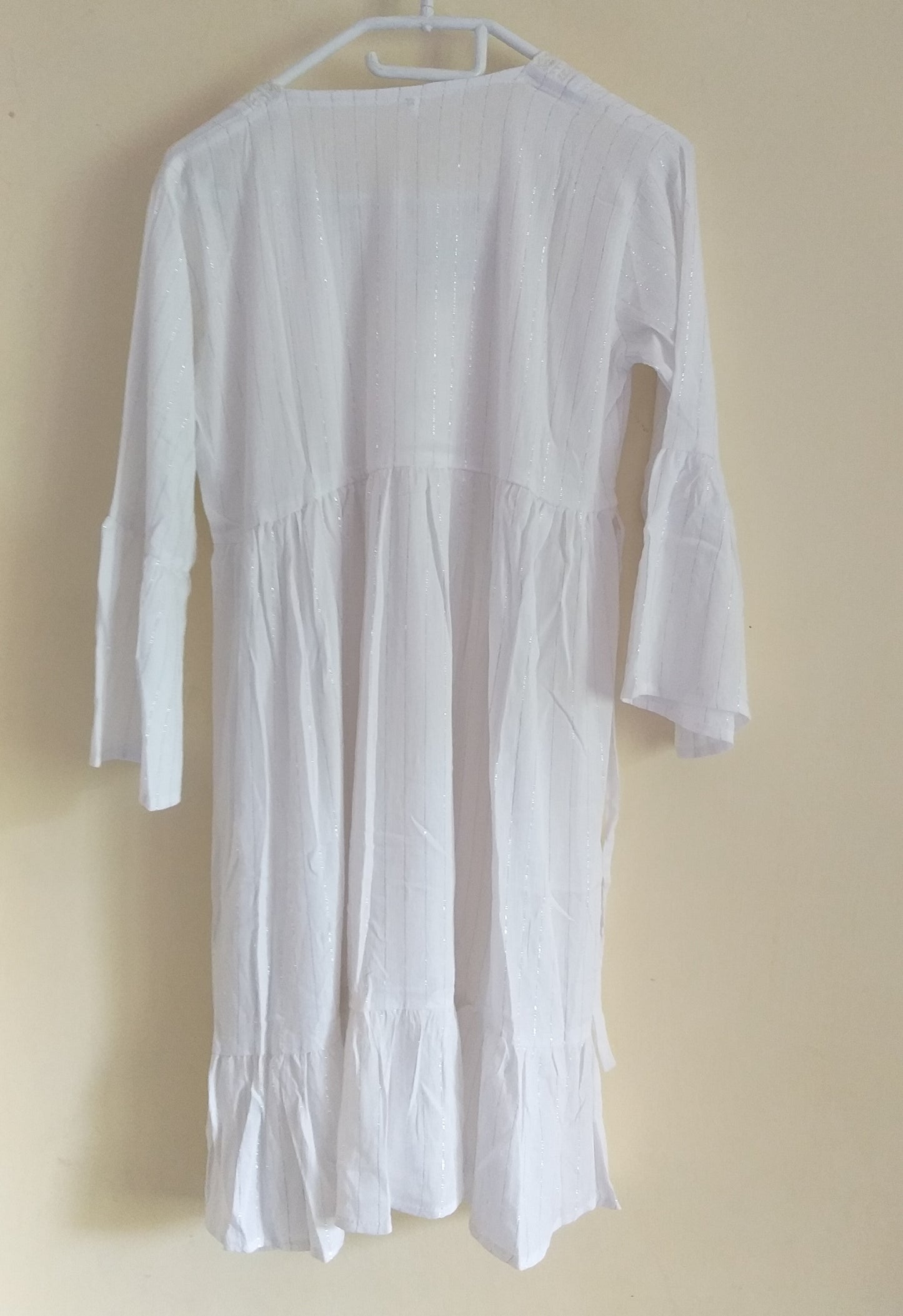 
                  
                    WOMEN WHITE KURTI -1
                  
                
