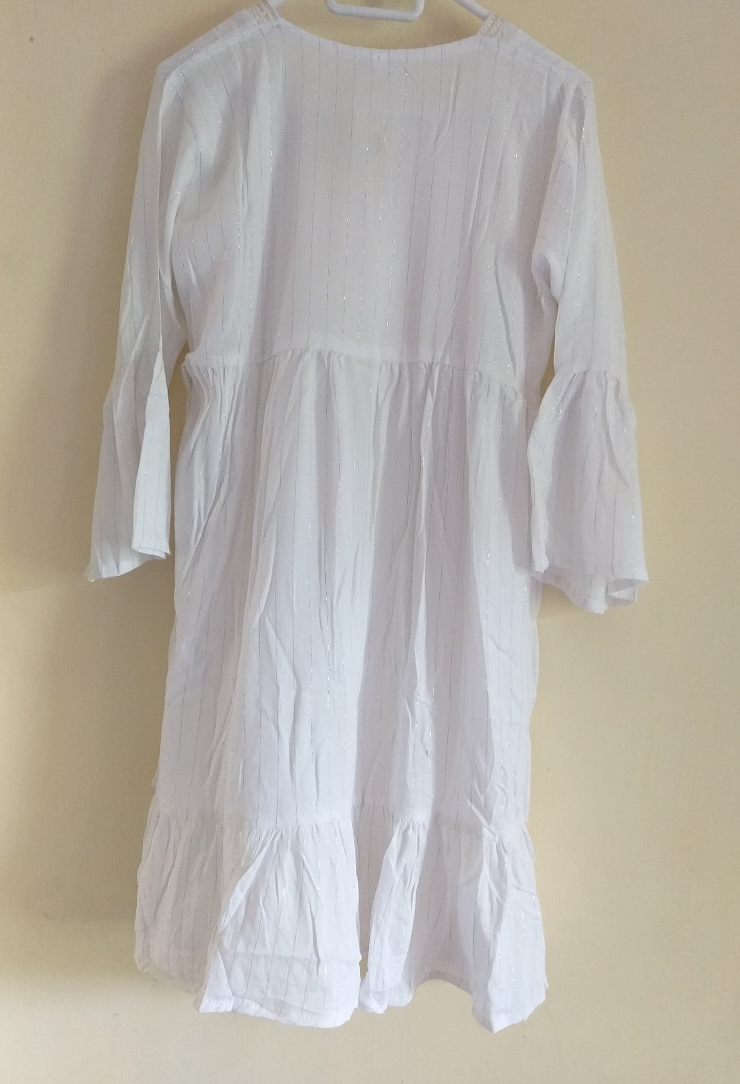 
                  
                    WOMEN WHITE KURTI -2
                  
                