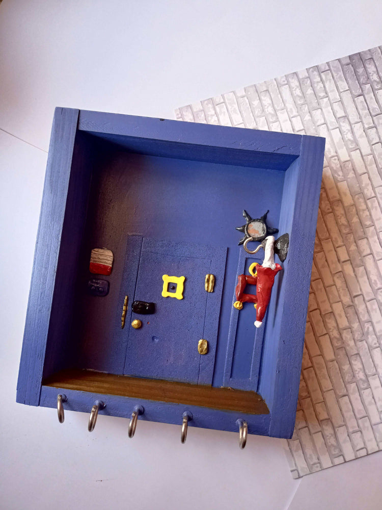 
                  
                    Purple Door Miniature Keyholder
                  
                