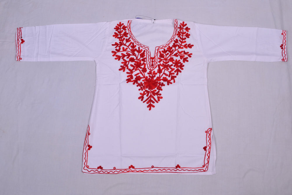 women embroidered straight kurta