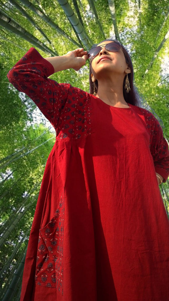 
                  
                    ZENICA - Casual fit, A Line One-Piece Free Flow Dress with Three Quarter Sleeves and Boat Neck
                  
                