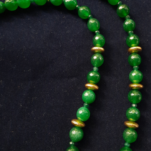 
                  
                    Green Agate Beads with Green Agate Pendant Necklace
                  
                