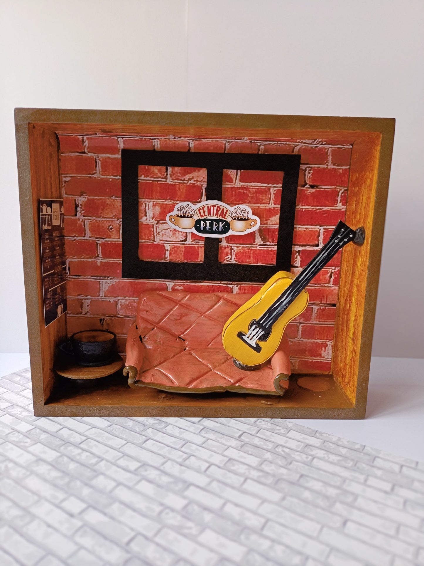 
                  
                    Central perk miniature friends TV keyholder
                  
                