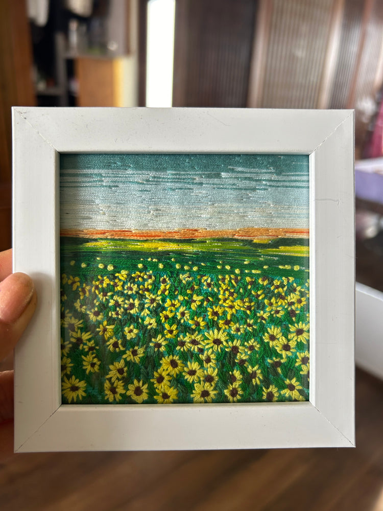 
                  
                    WALL HANGING , PHOTO FRAME, HAND MADE GIFT, HAND MADE EMBORIDERY FRAME
                  
                