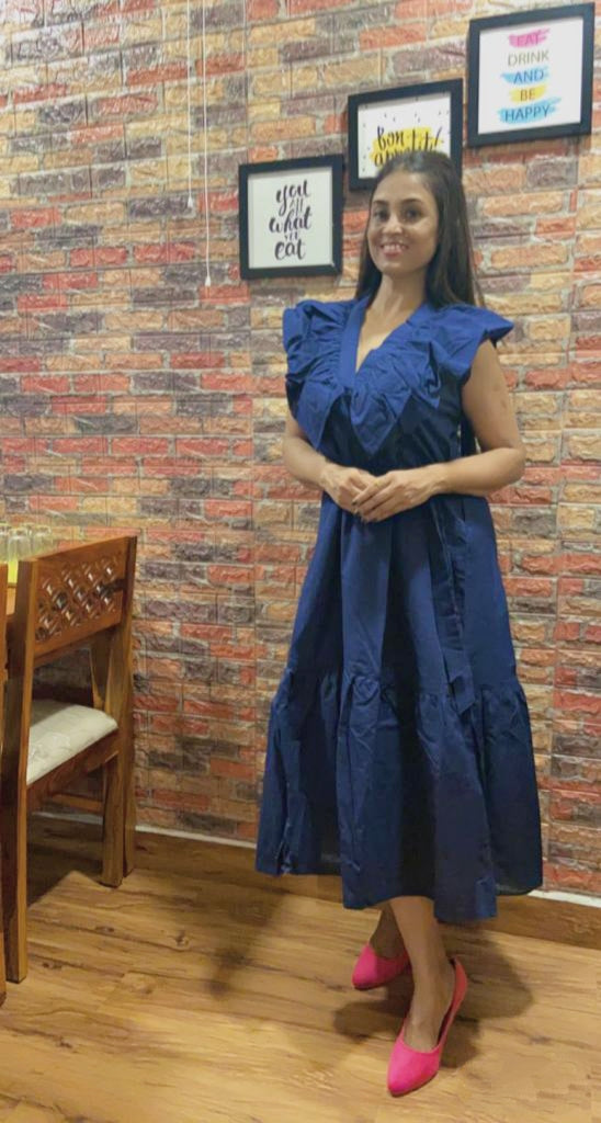 WHISPERS – Sleeveless INDIGO A-Linemaxi Solid Dress with Frilled Flared Collar