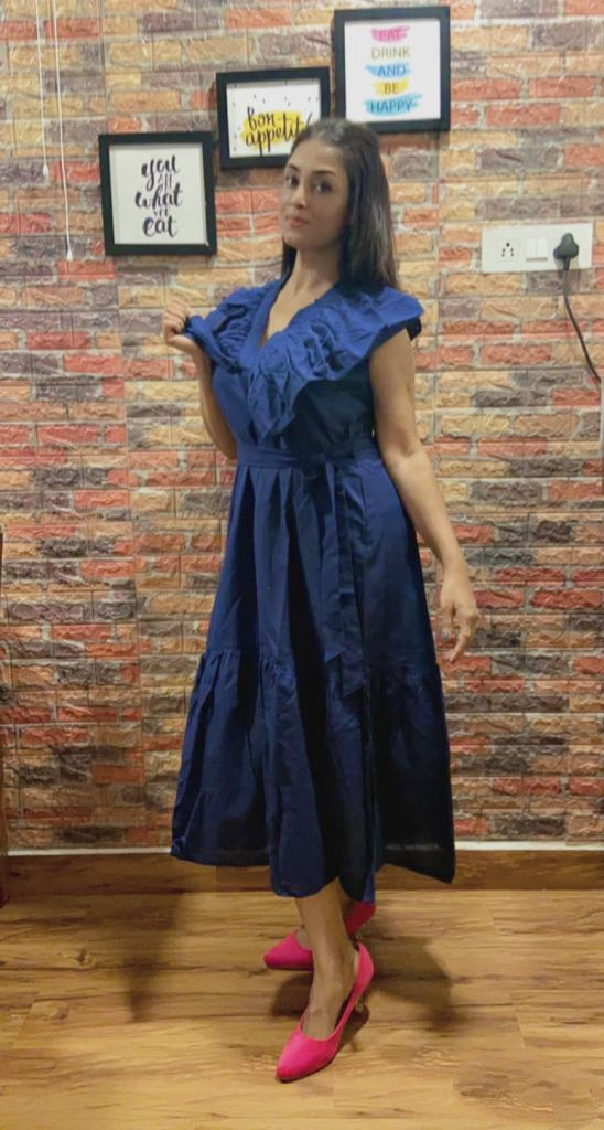 
                  
                    WHISPERS – Sleeveless INDIGO A-Linemaxi Solid Dress with Frilled Flared Collar
                  
                