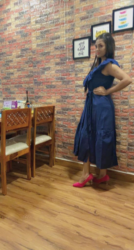 
                  
                    WHISPERS – Sleeveless INDIGO A-Linemaxi Solid Dress with Frilled Flared Collar
                  
                