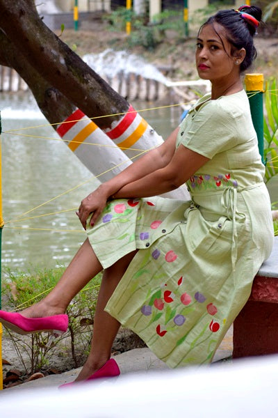MARRAKECH – Smart fit, A Line One-Piece Frock Slim Dress with Short Sleeve and Peter-pan Collar for a beautiful vacation.