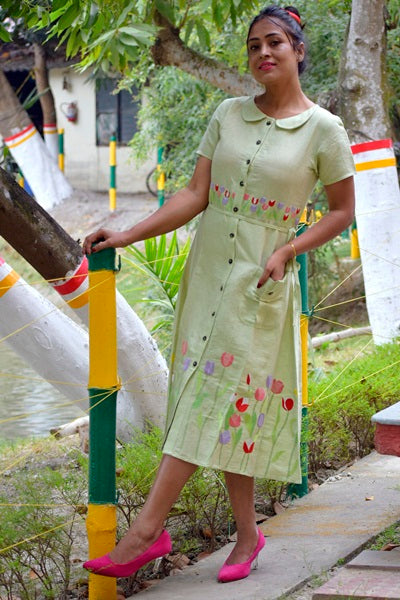 
                  
                    MARRAKECH – Smart fit, A Line One-Piece Frock Slim Dress with Short Sleeve and Peter-pan Collar for a beautiful vacation.
                  
                