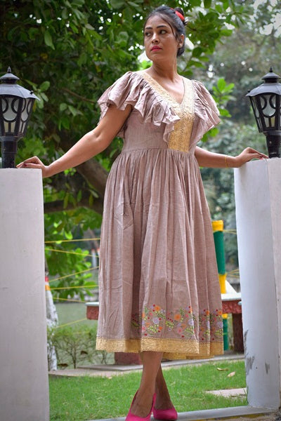 
                  
                    SANTORINI – Solid Ruffled Blouson Midi Dress with V Neck & Short Flared Sleeves with graceful Lace detailing.
                  
                