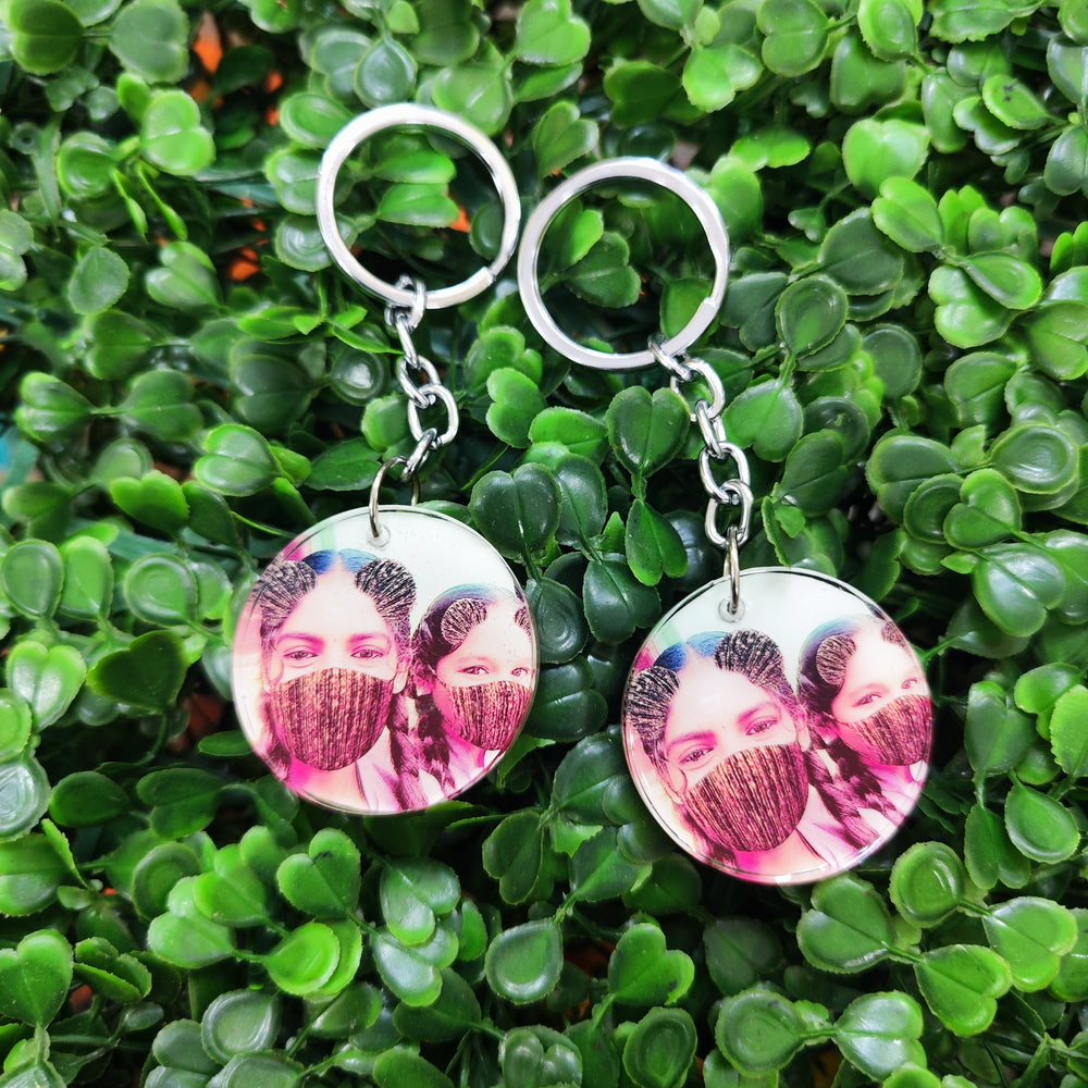 Resin keychain Round -1pc