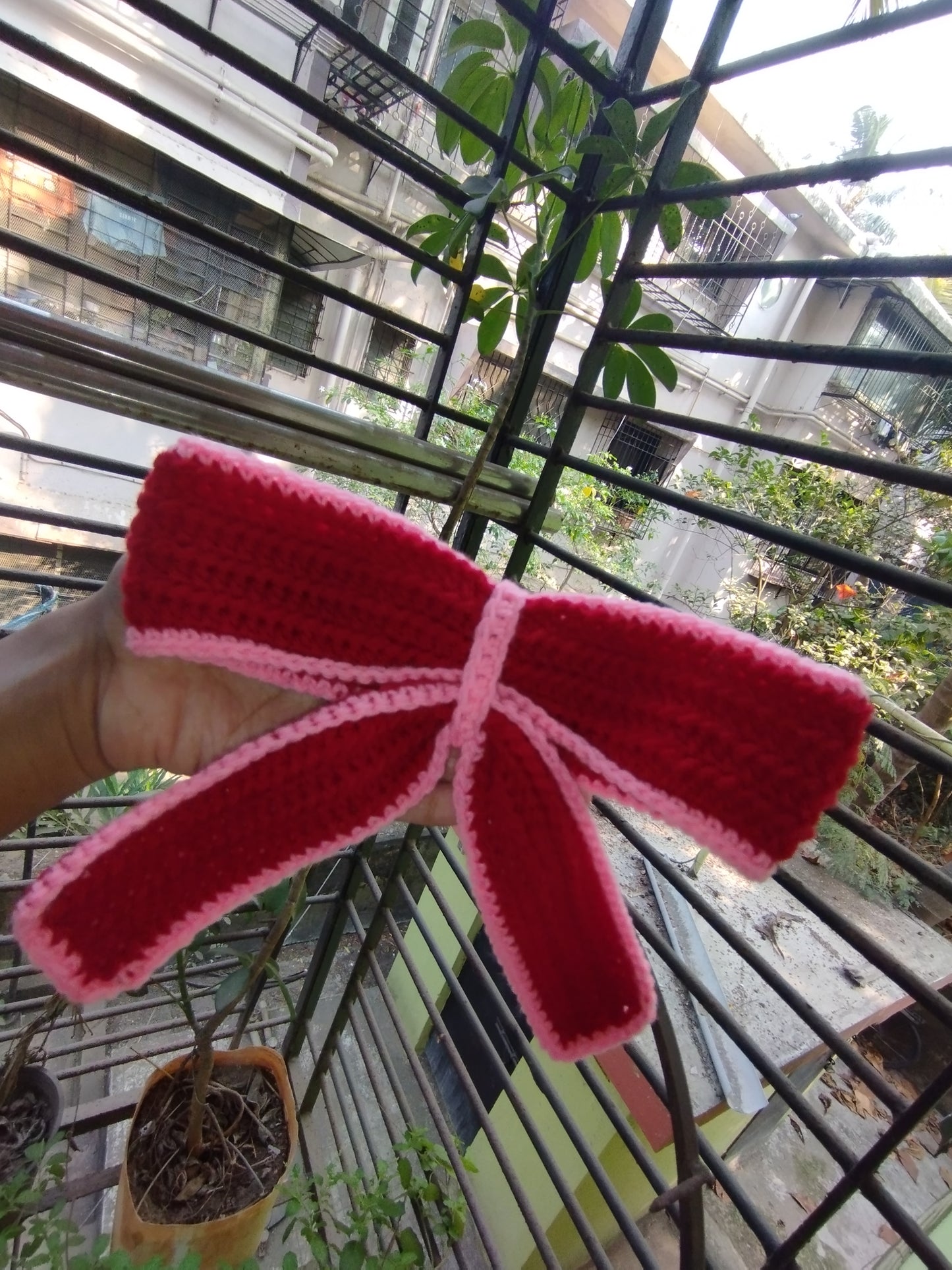 
                  
                    Crochet bow
                  
                
