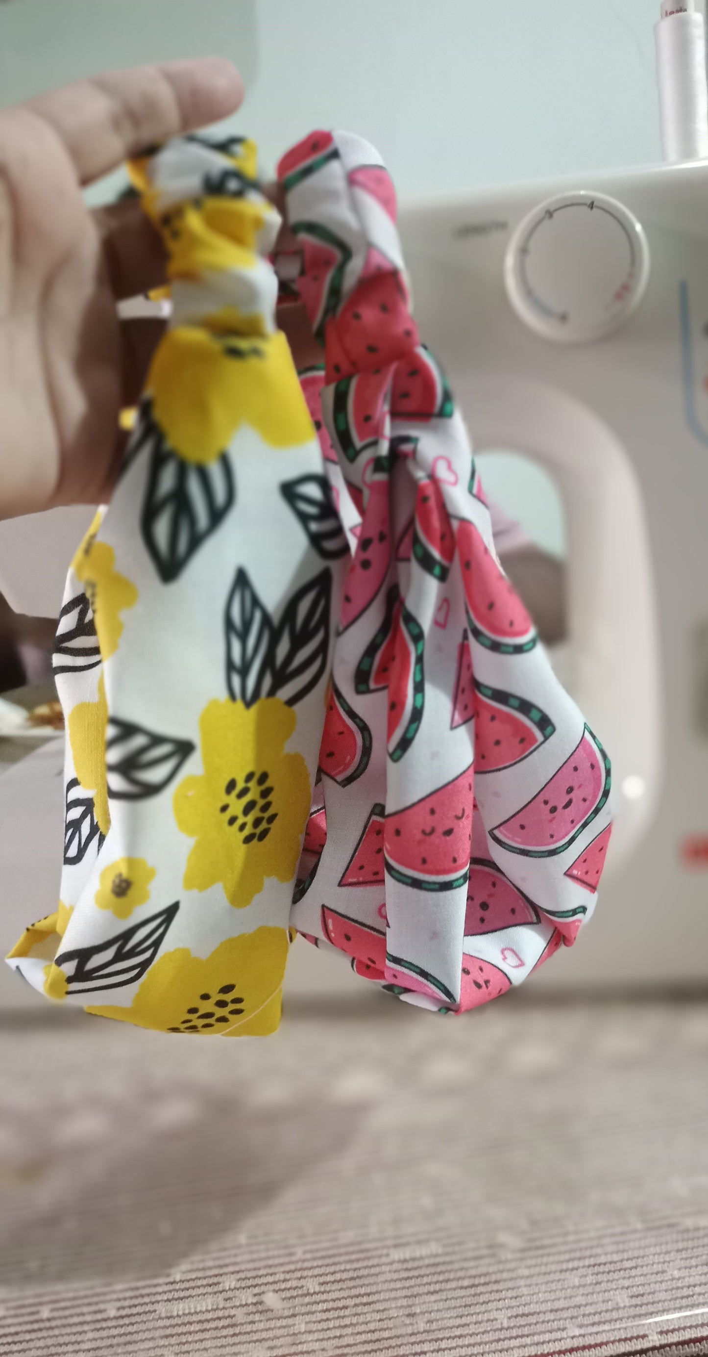 
                  
                    fabric elasticated headbands
                  
                