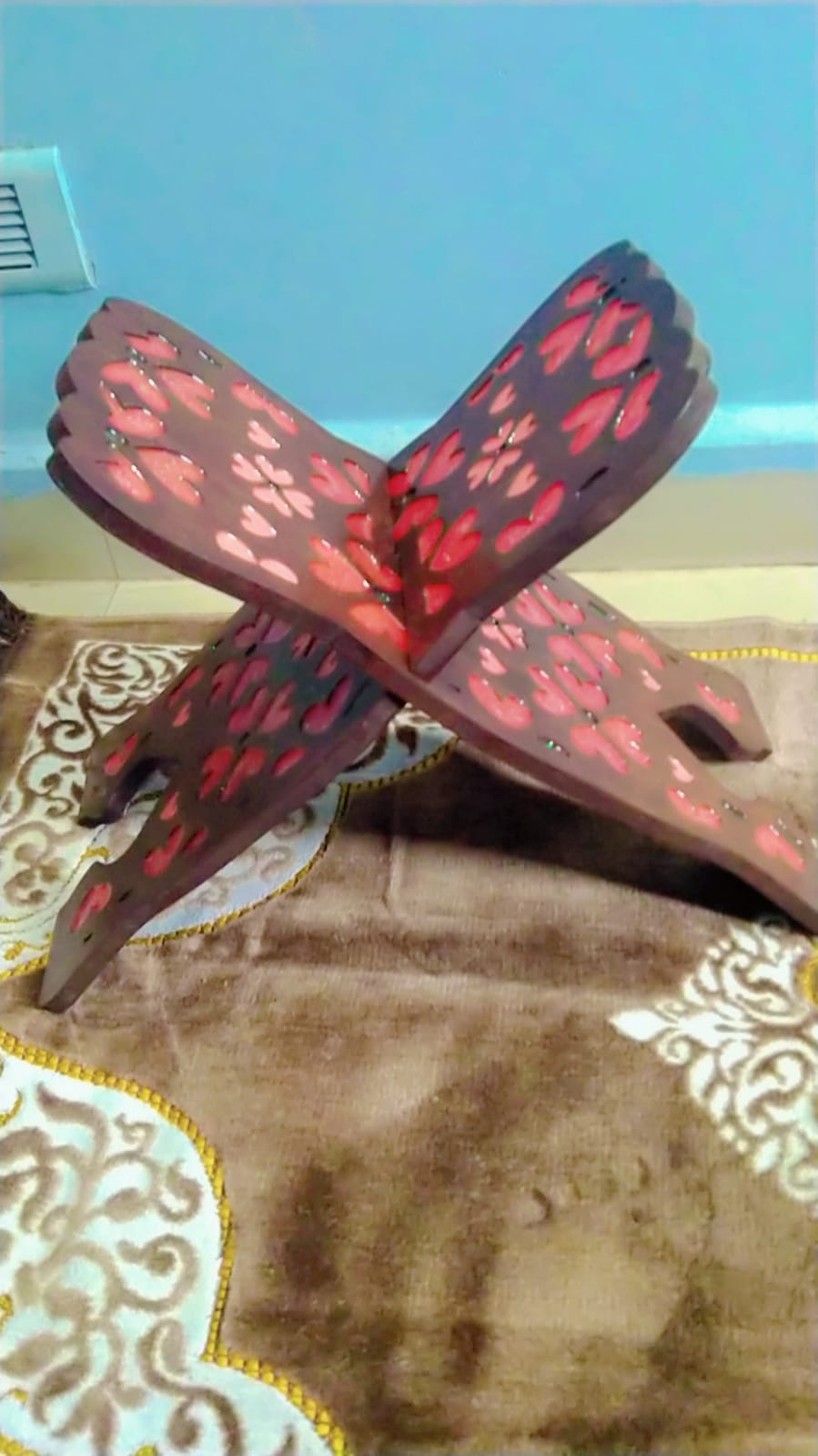 
                  
                    WOODEN RESIN BOOK STAND
                  
                