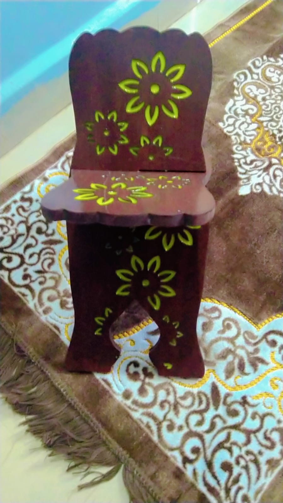 
                  
                    WOODEN RESIN BOOK STAND
                  
                