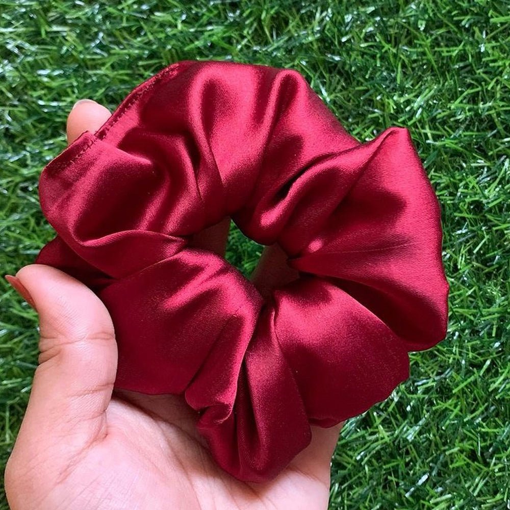 Scarlet Scrunchie - Kreate- Scrunchies