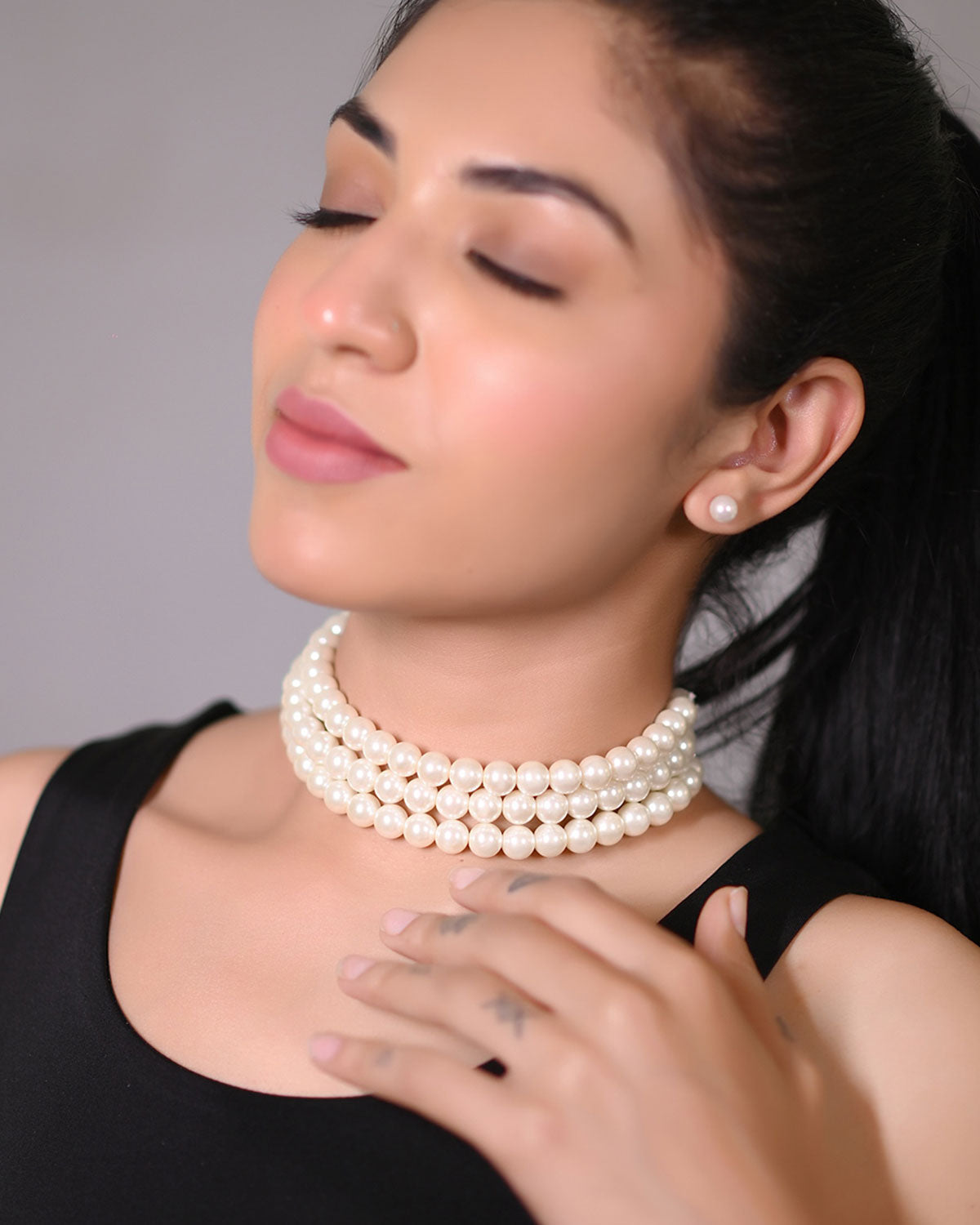 
                  
                    Timeless Allure Necklace – Off White Shell Pearls
                  
                
