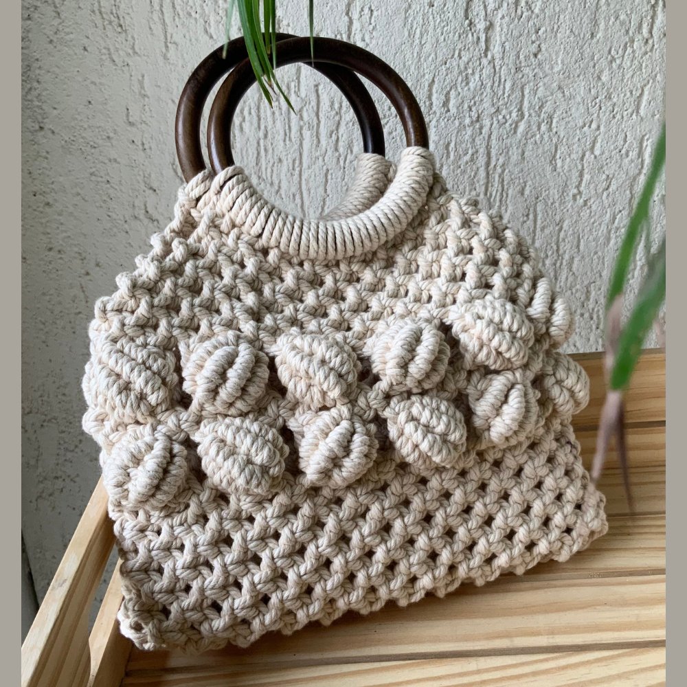SHELL KNOTS - Macrame Shell Purse with Wooden Handles - Kreate- Purse & Handbags