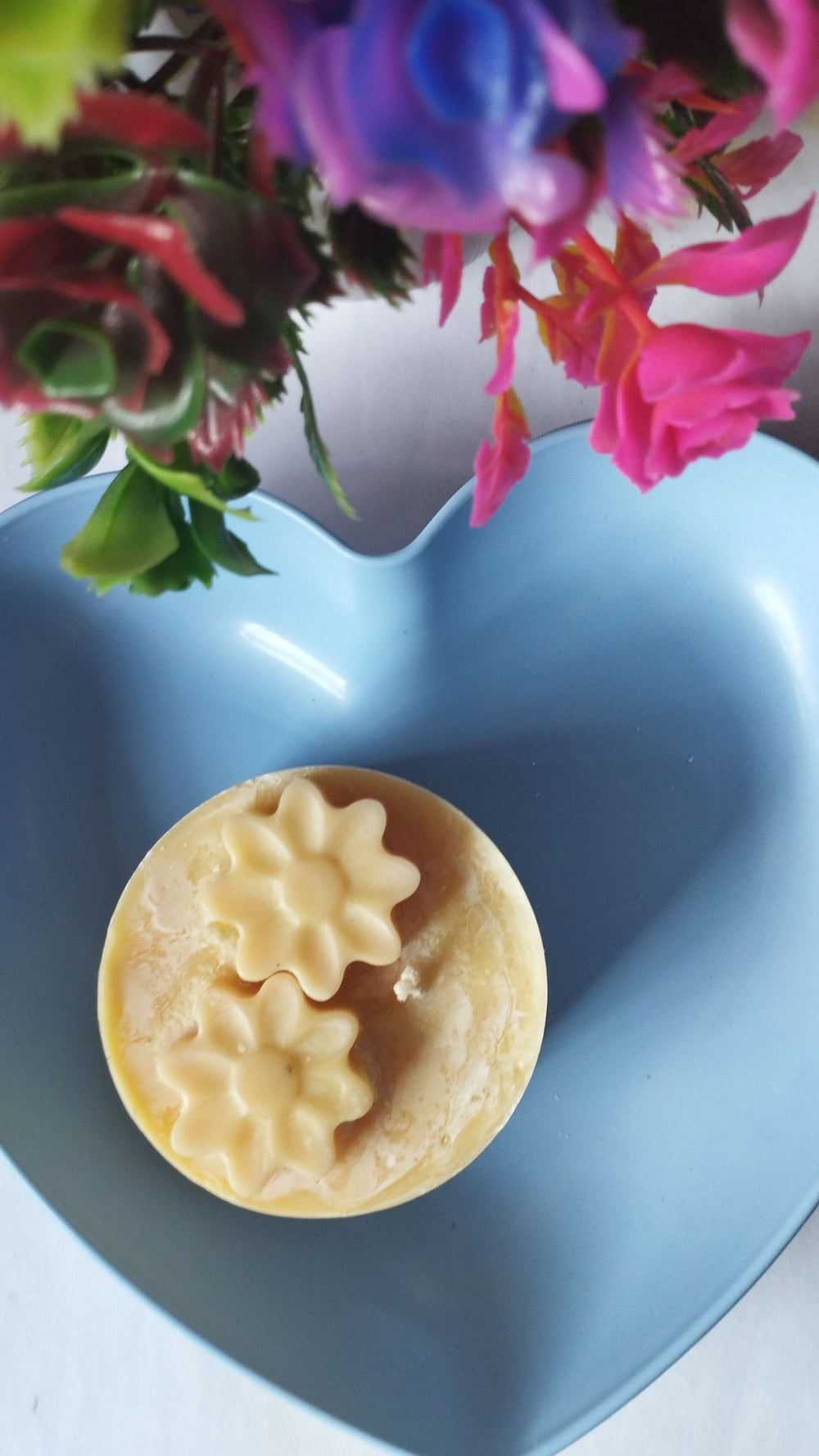 YELLOW CIRCLE SOY WAX  FLOWER CANDLE