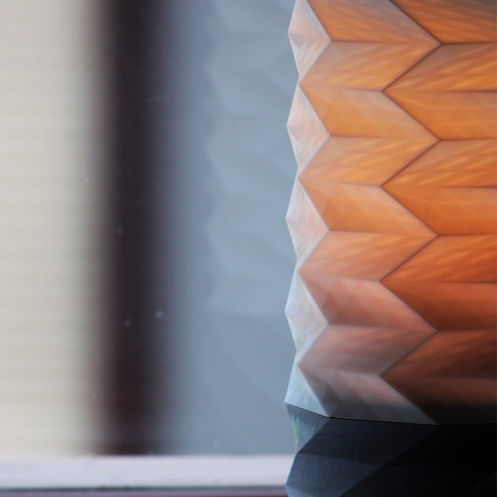 
                  
                    Stylish Geometric Pattern Table Lamp - Kreate- Lamps
                  
                