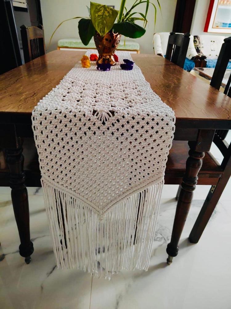 
                  
                    Table Runner
                  
                