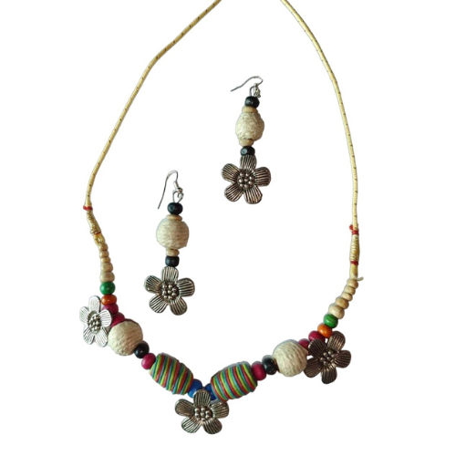 
                  
                    Jute & Brass Made Flower Design Necklace Set
                  
                