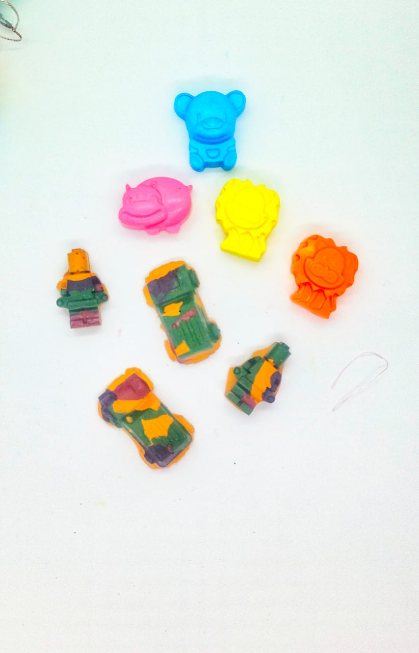 Handmade Non-toxic Jungle Safari Theme Based Crayons Set of 8