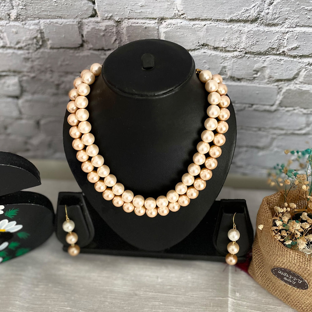 
                  
                    Gold Fish - Pearls Necklace Set
                  
                