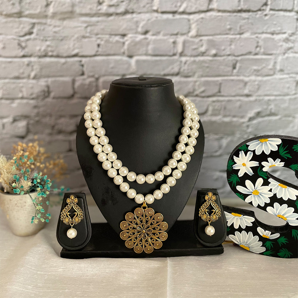 
                  
                    Pearl O’ Hara - Off-White Pearls Necklace Set
                  
                