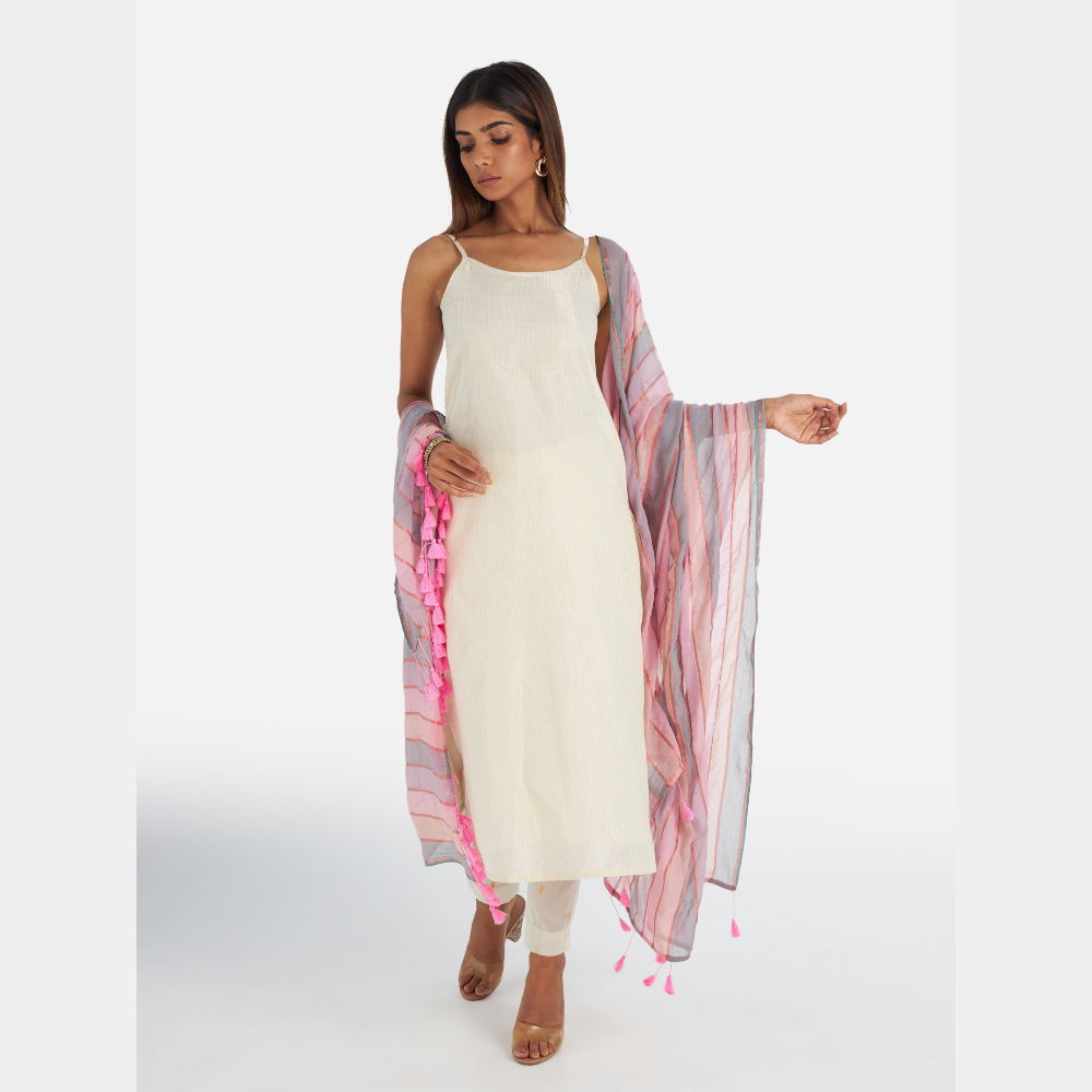 
                  
                    Women's Off White Cotton Blend Self Design Kurta Set
                  
                