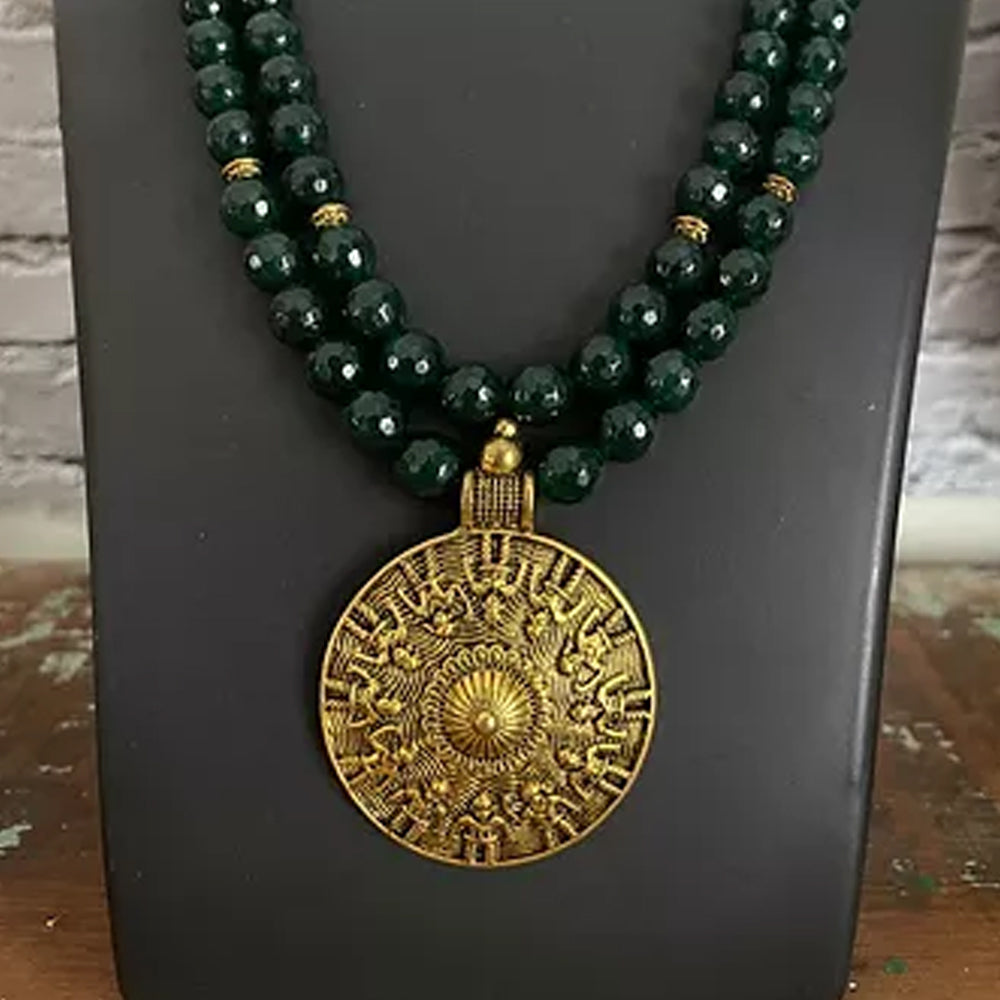 
                  
                    Emerald - Handcrafted Agates Necklace Set
                  
                