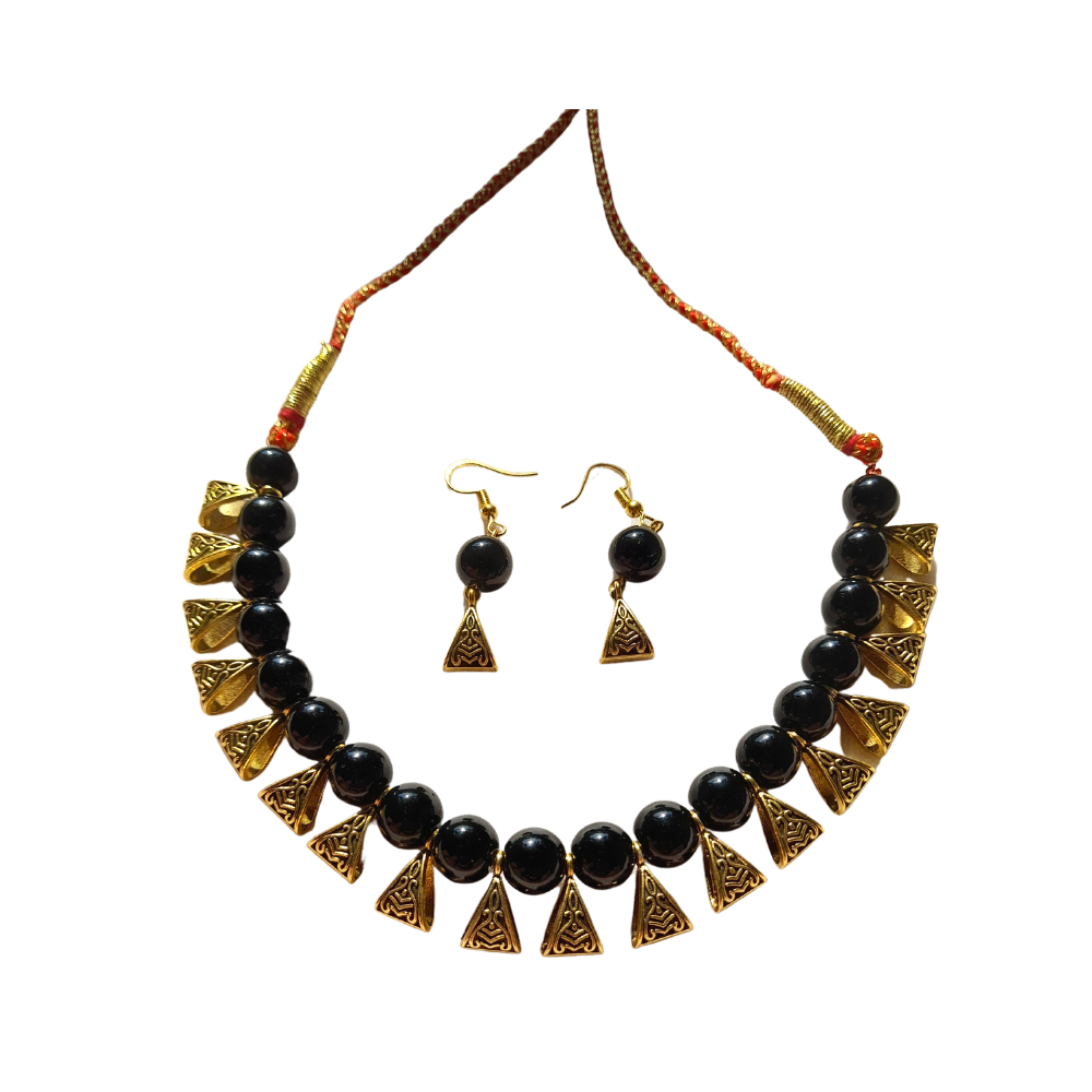 
                  
                    Multicolor Beaded Necklace Set
                  
                