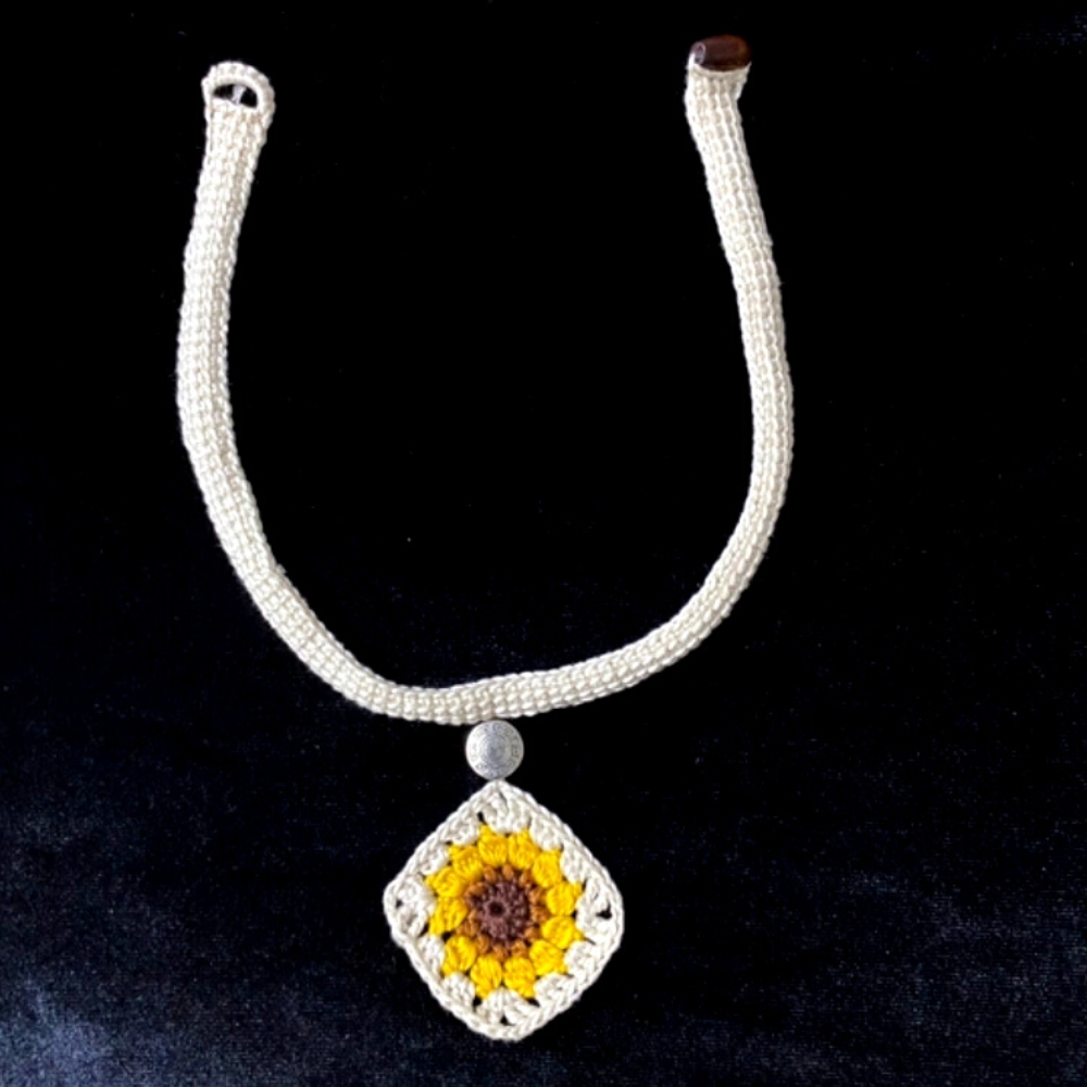 
                  
                    Dazzling Sunflower Crochet Choker Set
                  
                