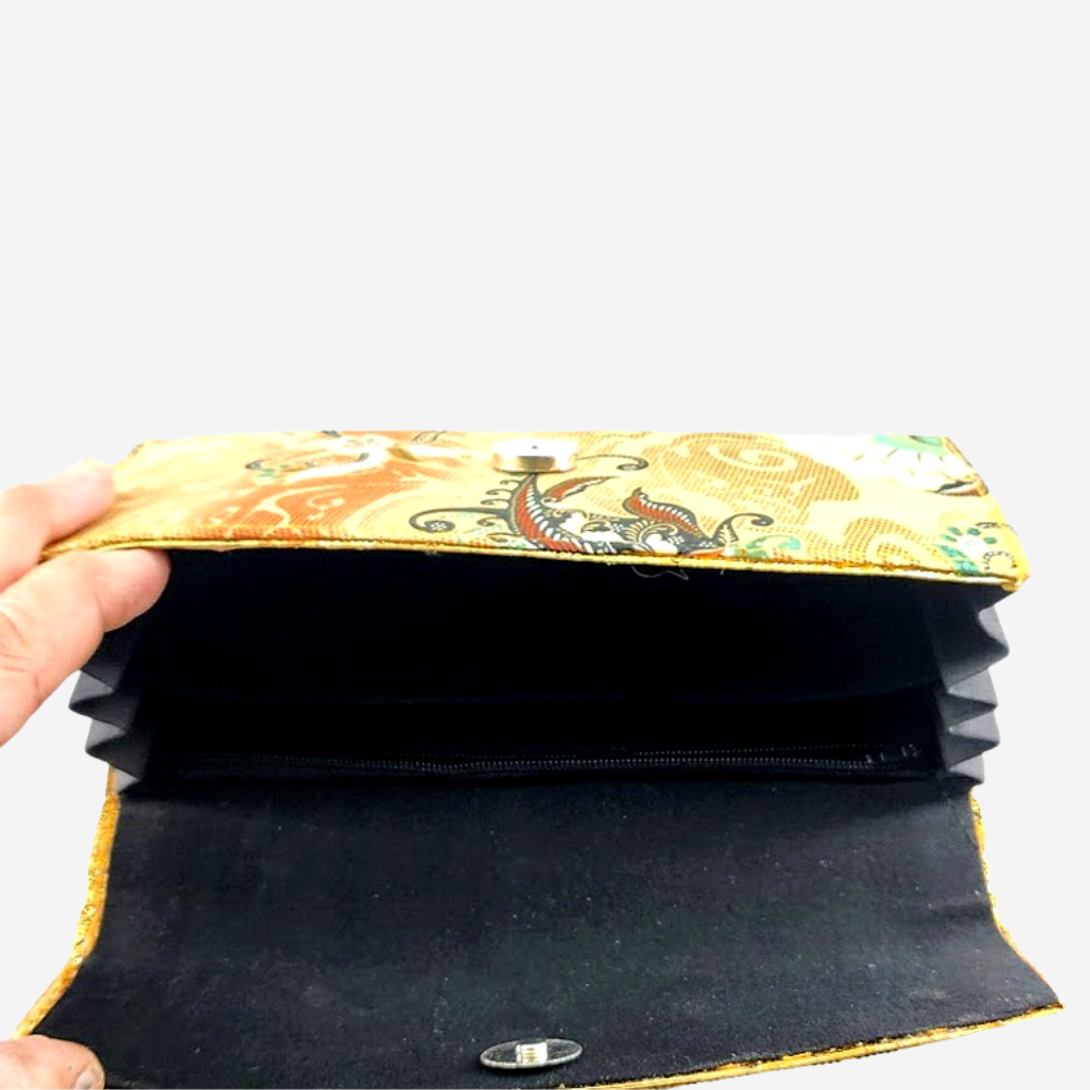 
                  
                    Elegant Floral Design Handmade Clutch Bag
                  
                