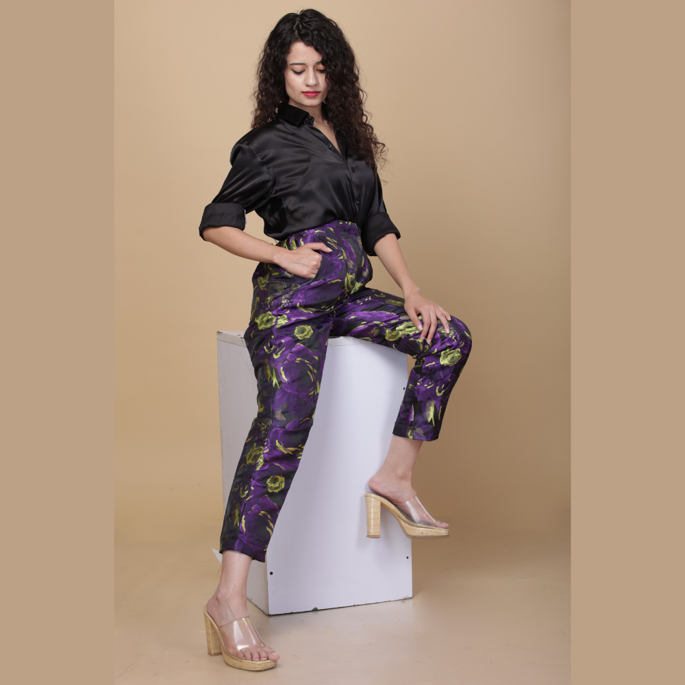 
                  
                    Patterned Jacquard Pants for Women
                  
                