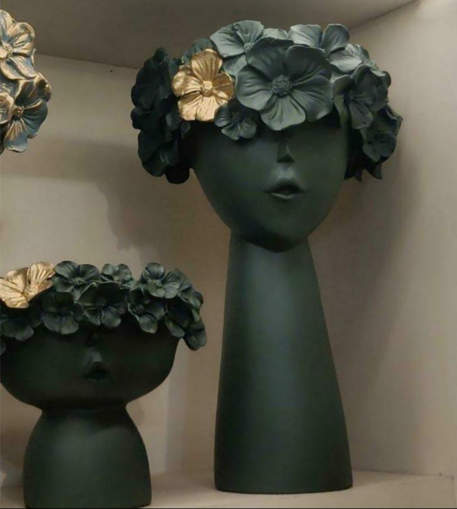 
                  
                    Charming Lady Planters
                  
                