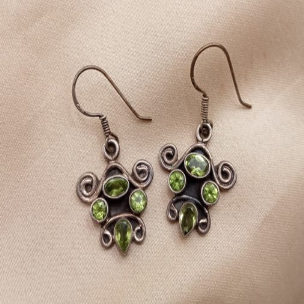 Cutstone Earrings