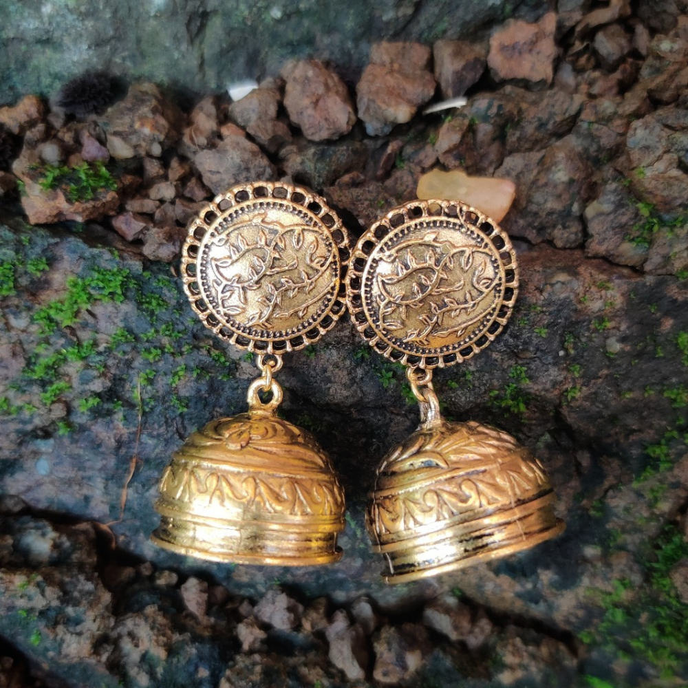 Buy online Gold Metal Jhumka Earring from fashion jewellery for Women by  Oomph for ₹349 at 87% off | 2024 Limeroad.com