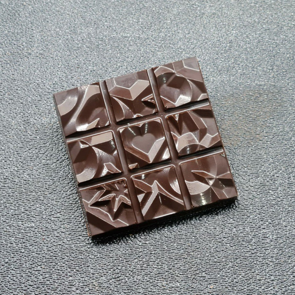 
                  
                    Cocoa Vault 75% Dark Seasalt Almond Homemade Chocolate (100g) - Kreate
                  
                