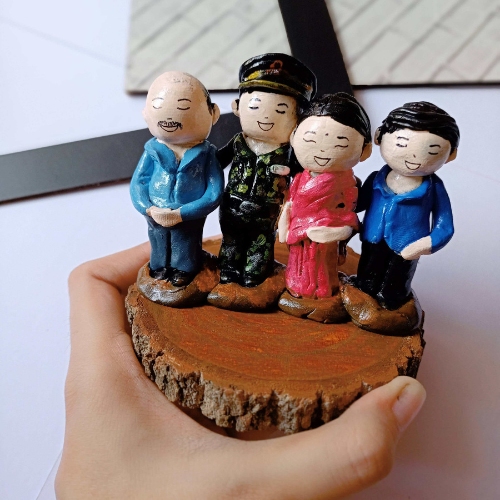 
                  
                    Customised Family table top miniature | gift for family and parents
                  
                