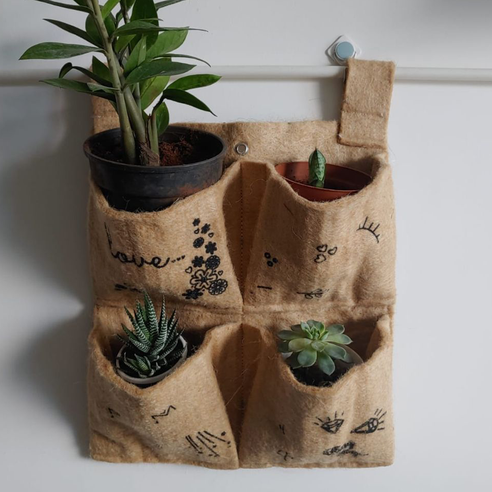 Ecotrendy Vertical Jute Plant hanger - 4 Pocket