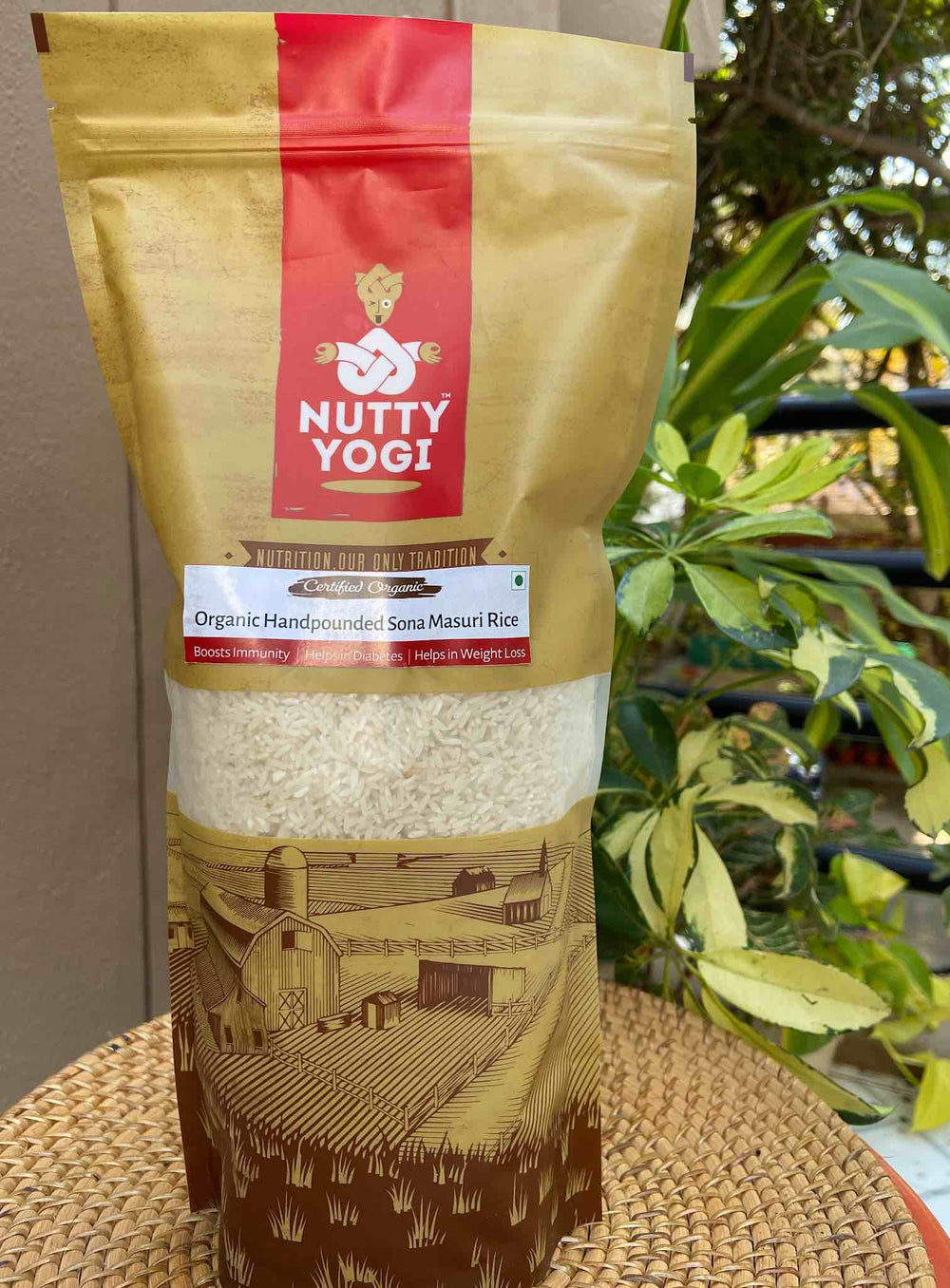 Nutty Yogi Organic Hand-pounded Sona Masoori Rice (500g)