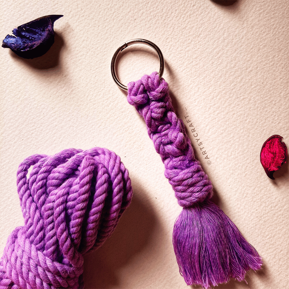 Macramé Keychain